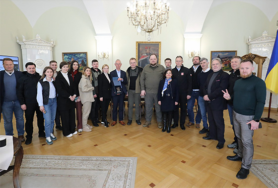 Le Président de l'APCE, les chefs des groupes politiques et la SG de l'APCE à Lviv, lors de la rencontre avec le Président de la Verkhovna Rada