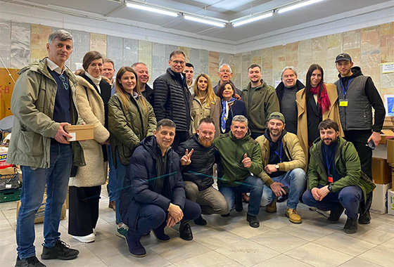 Visite du Centre d'aide humanitaire de Lviv