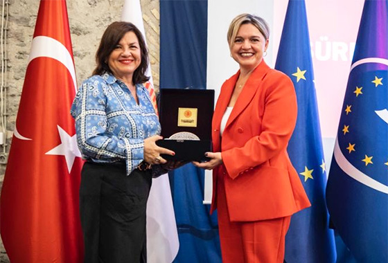 With Selin Sayek Böke, Chairperson of the Committee on Social Affairs, Health and Sustainable Development (İzmir, Türkiye)