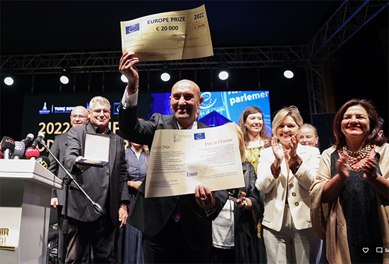 Cérémonie de remise officielle du Prix de l'Europe 2022 à la ville d'Izmir