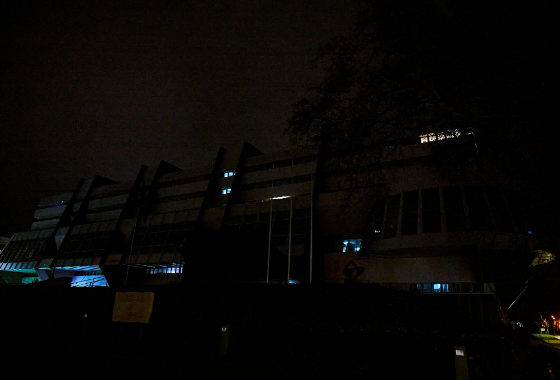 The Palais "went dark" for an hour in solidarity with Ukrainians