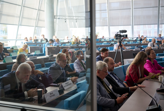 ‘The day will come’ – round table analyses ‘fake’ Duma elections and looks beyond to a democratic Russia