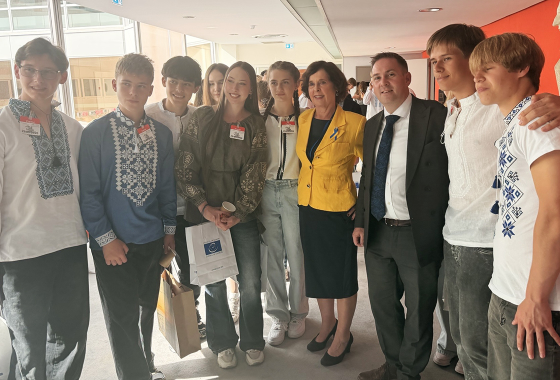 ‘Please, we need peace’ – Ukrainian children bring their voices to PACE