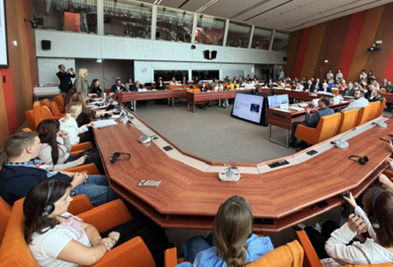 ‘Please, we need peace’ – Ukrainian children bring their voices to PACE